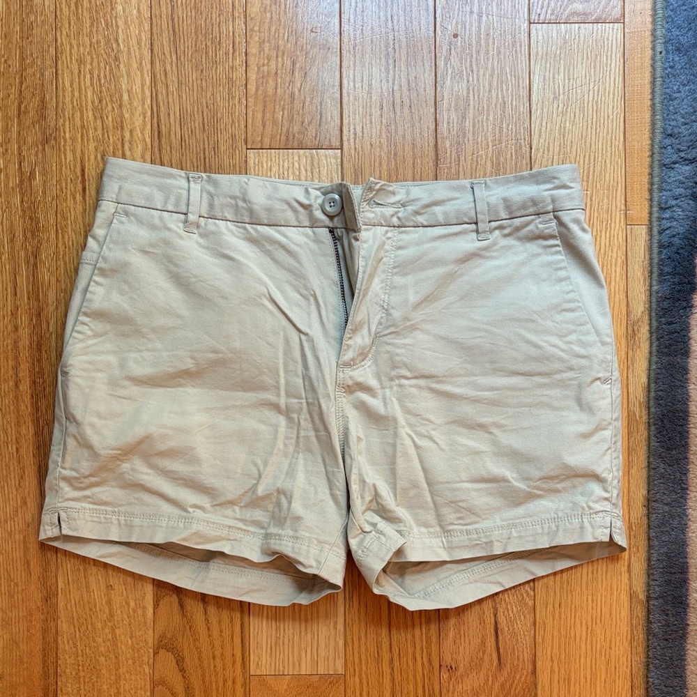 Patagonia Tan Chino style Shorts size 6